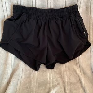 Lululemon Shorts 4” Size 12